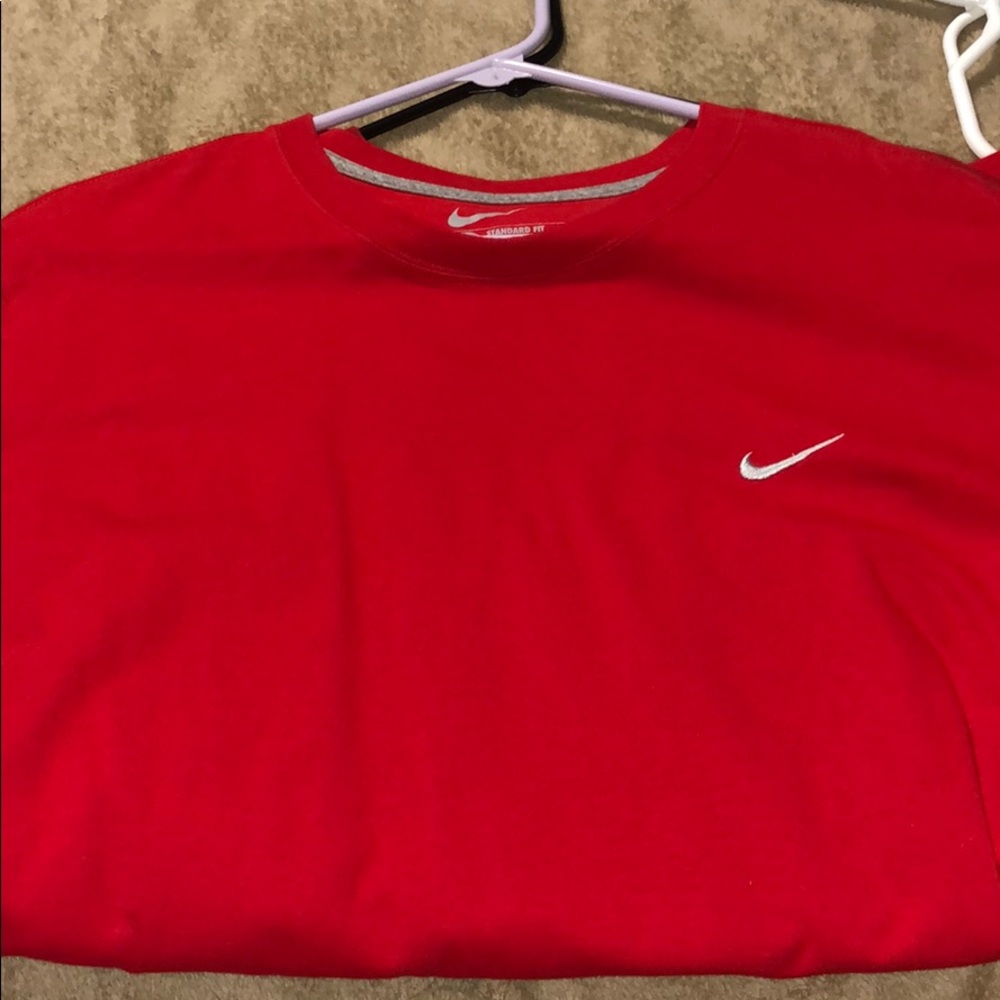 2 men’s short sleeves